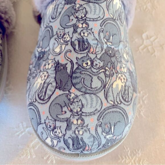 BOBS Skechers Kitty Cat Slippers Gray Plush Sz 7 Gorgeous - Picture 2 of 7